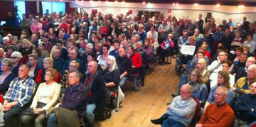 600 man en stevige kritiek AZC Balk