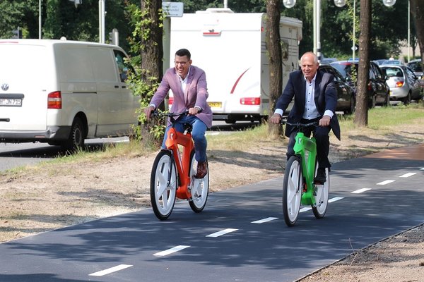 opening fietspad Emmen.jpg